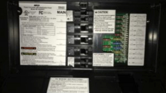 CIRRUS 820 - ÉclairPanneaux d’accès amovibles individualisés sous le plancher