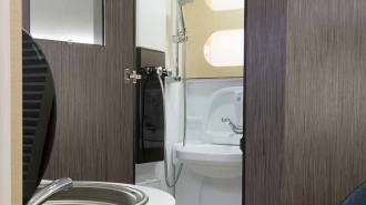 T@B 400 - Salle de bain avec évier et plancher chauffant